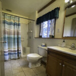Galilee Delamar Cabin bathroom