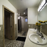 Round Mountain bathroom view 2